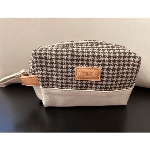 Hackett London Houndstooth Amenity Travel Kit Bag - Picture 3 of 9